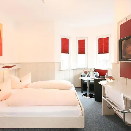 Hotel Weißer Hahn 3*