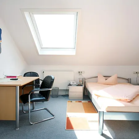 Hotel Weißer Hahn 3*