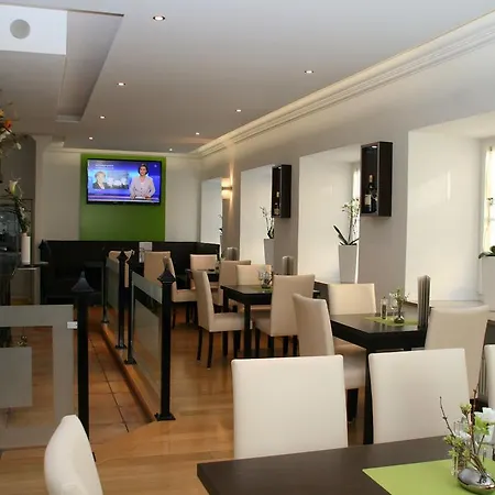 Weißer Hahn Hotel 3*
