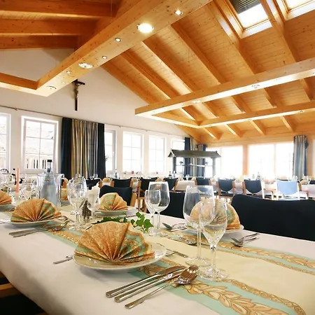 Weißer Hahn Hotel